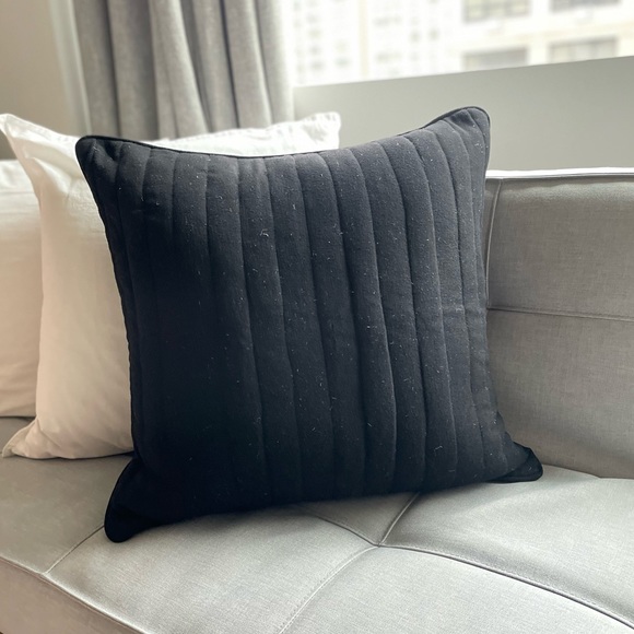 Ralph Lauren Vintage Wool & Cashmere Euro Sham with feather insert - Picture 4 of 10